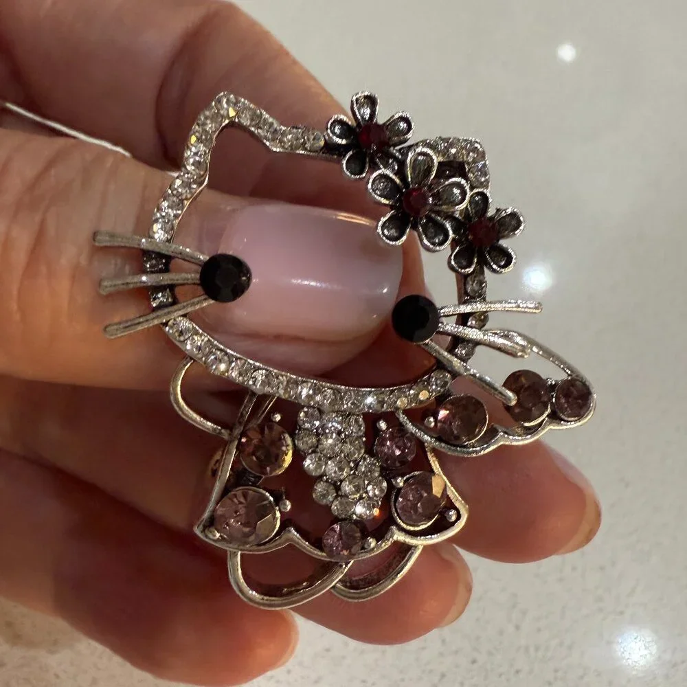 Hello Kitty Angel Brooch